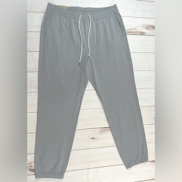 Incredible Faherty Pull On All Day Mens Jogger Ice Grey Shorts - Picture 8 of 9
